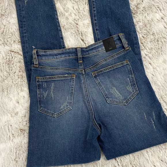 Women Straight Leg Jeans | HALE Jeans Size 25 | High Rise Straight Leg Jeans - Picture 10 of 14